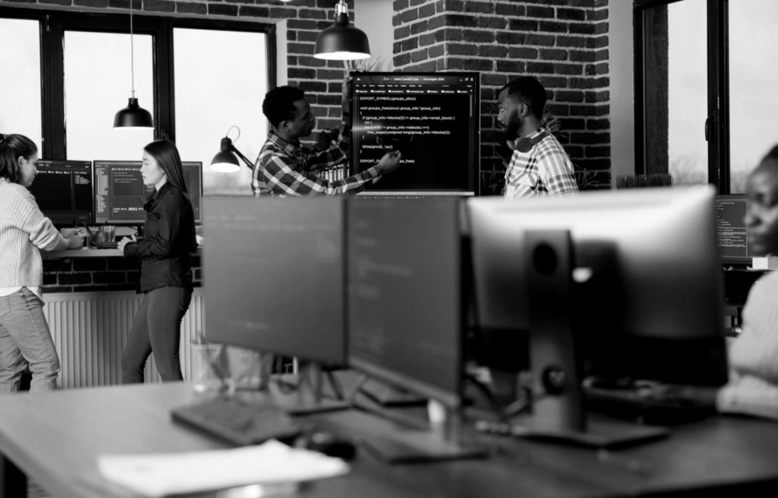 Consulente che risponde a domande sull'utilizzo dell'AI in azienda